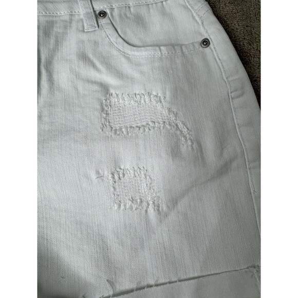 Southern TideHayes High Waisted Distressed White Denim Short,Strech,size 30 - Picture 9 of 15